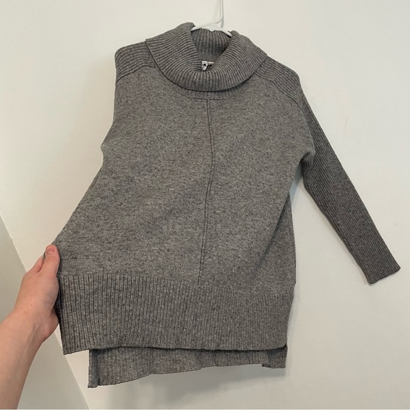 CABLE & GAUGE Cowl Neck Sweater Gray Flecked Speckled Hi-Lo Hem Tunic Sweater L - Picture 10 of 14